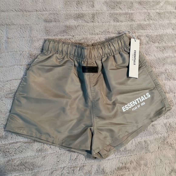 Fear of God Essentials Kids Track Shorts Size M - Picture 4 of 14